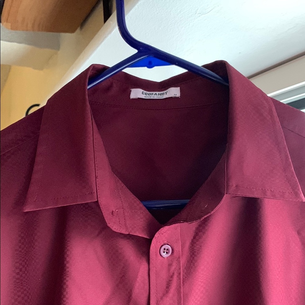 Men’s Burgundy Dress Shirt with Subtle Check Texture